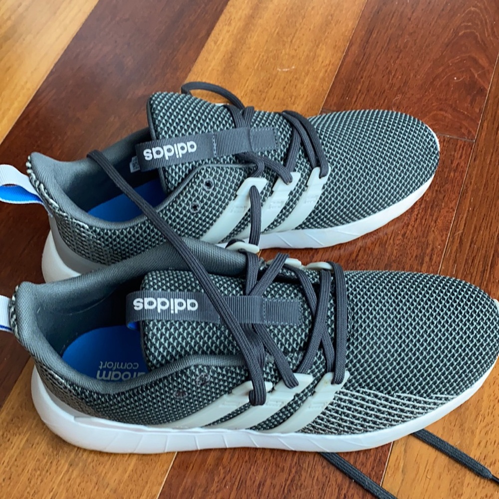 Adidas men’s sneaker